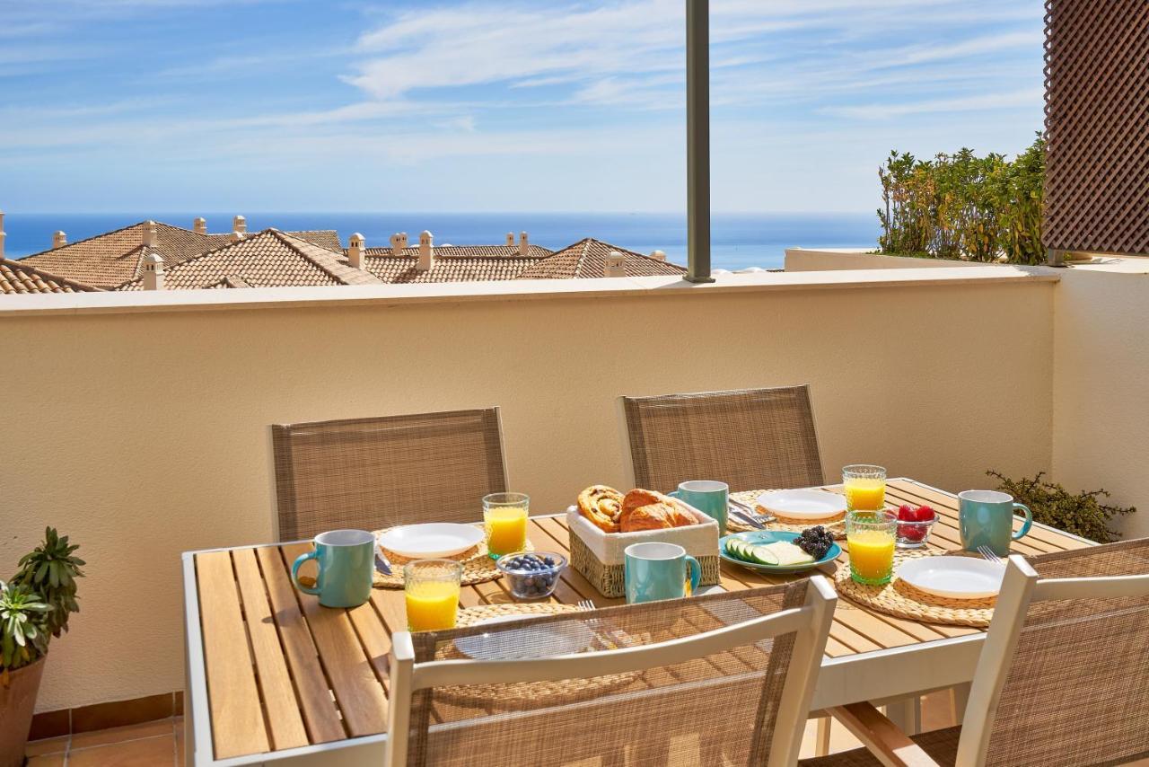 Sea View Penthouse, Pool, Privacy, Appartamento Benalmádena