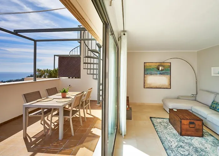 Sea View Penthouse, Pool, Privacy, Benalmadena